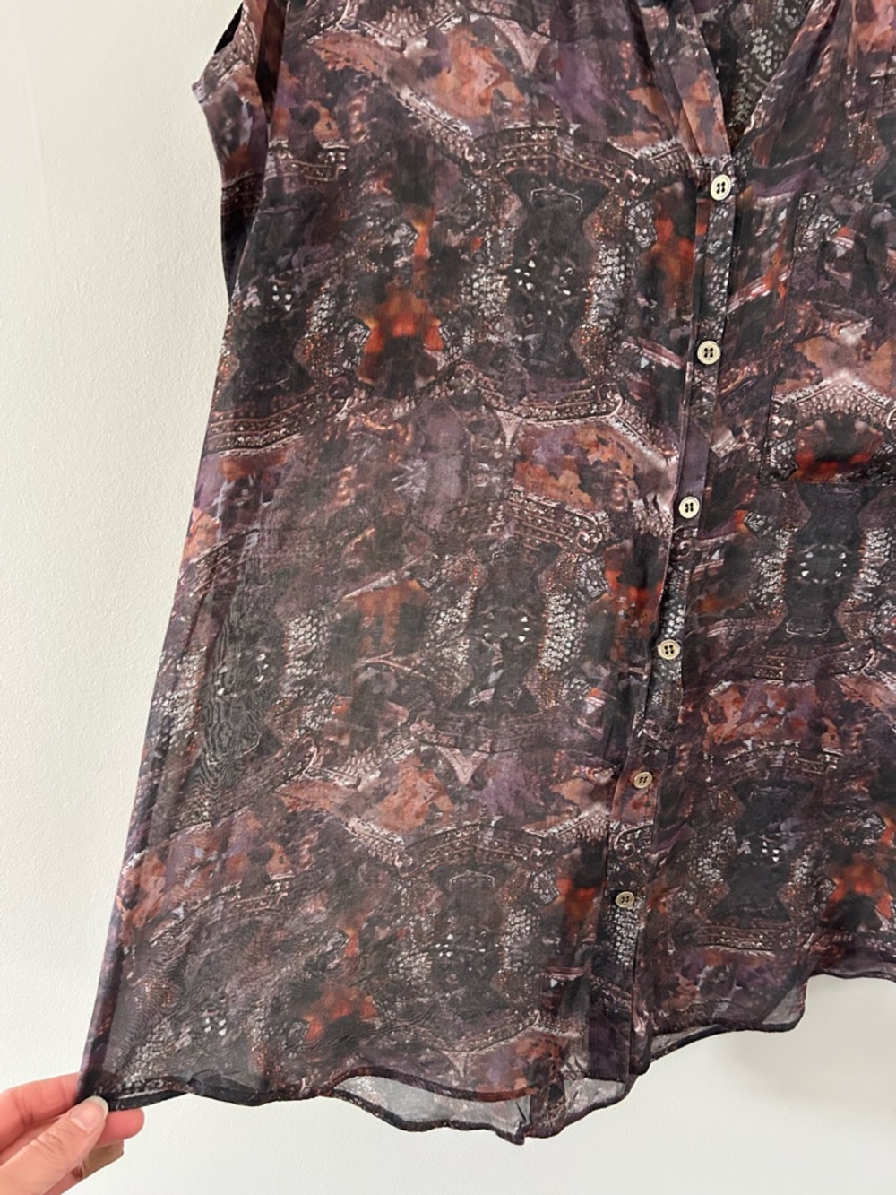 TopShop Pure Silk Retro Androgynous Eclectic Semi-Sheer Short Sleeve Button Top - Picture 5 of 6
